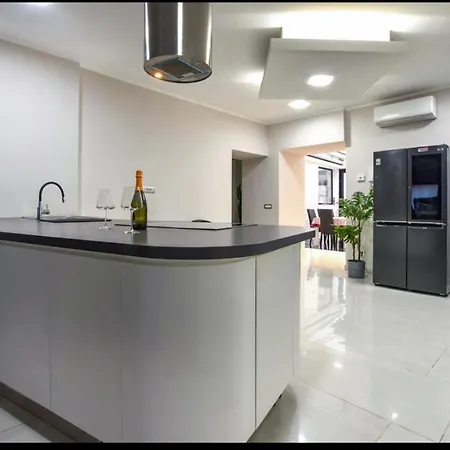 Megghy Maison Villa Catania